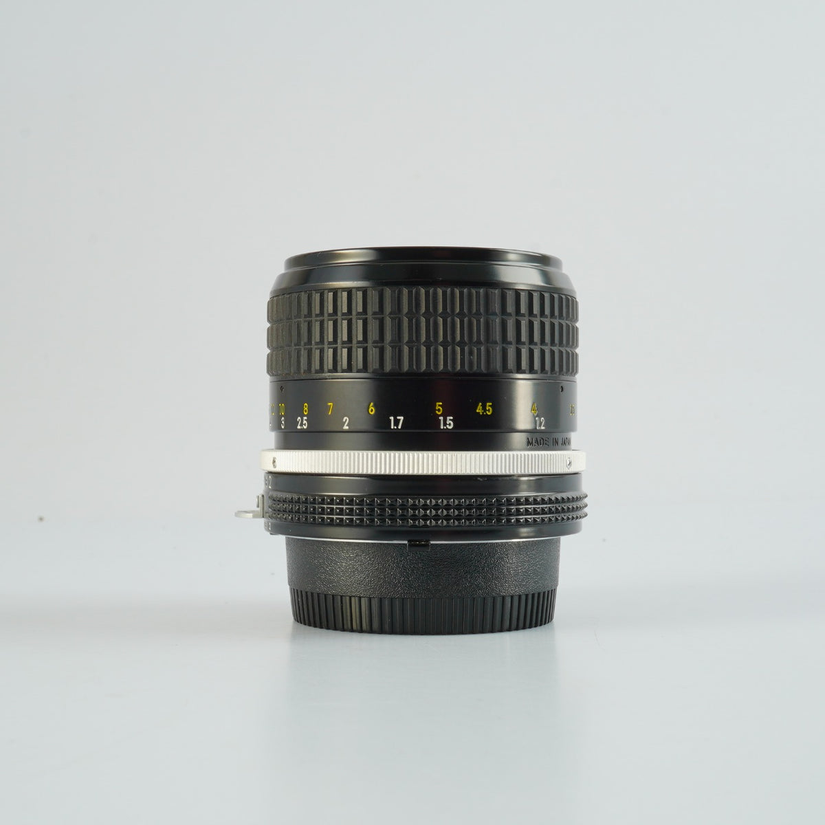 【Serviced】 Nikon Ai NIKKOR 85mm F/2 単焦点レンズ