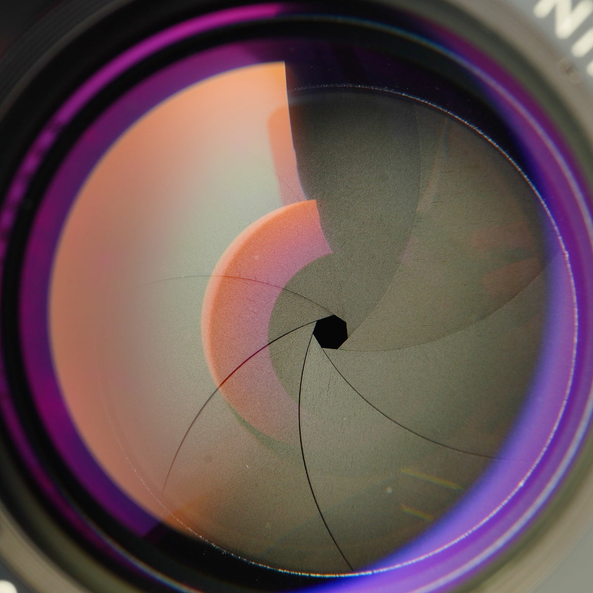 【Serviced】 Nikon Ai NIKKOR 85mm F/2 単焦点レンズ
