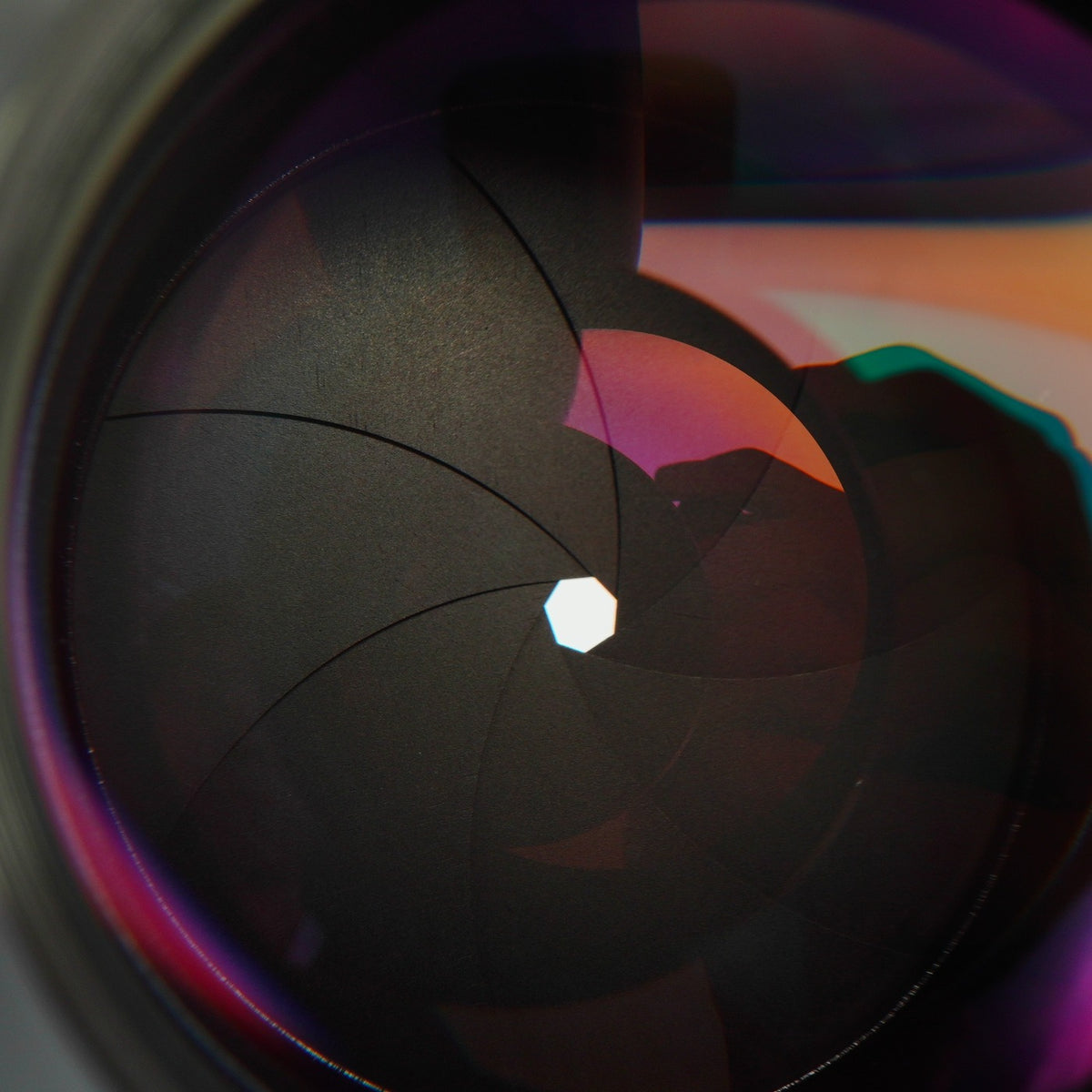 【Serviced】 Nikon Ai NIKKOR 85mm F/2 単焦点レンズ