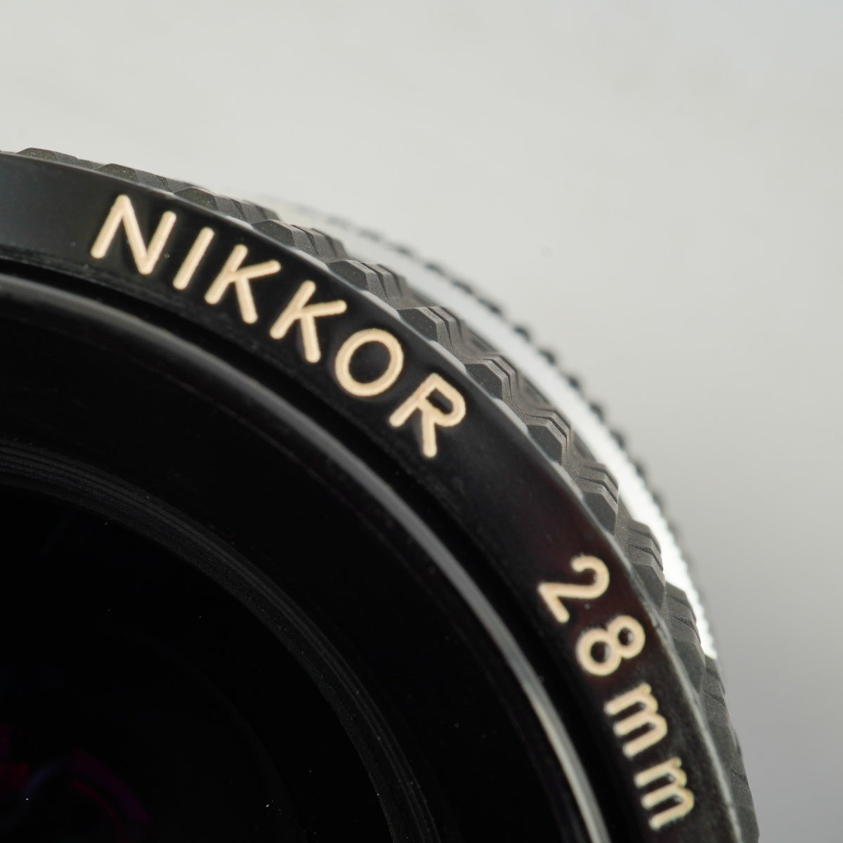 Nikon Ai Nikkor 28mm F/2.8 単焦点レンズ