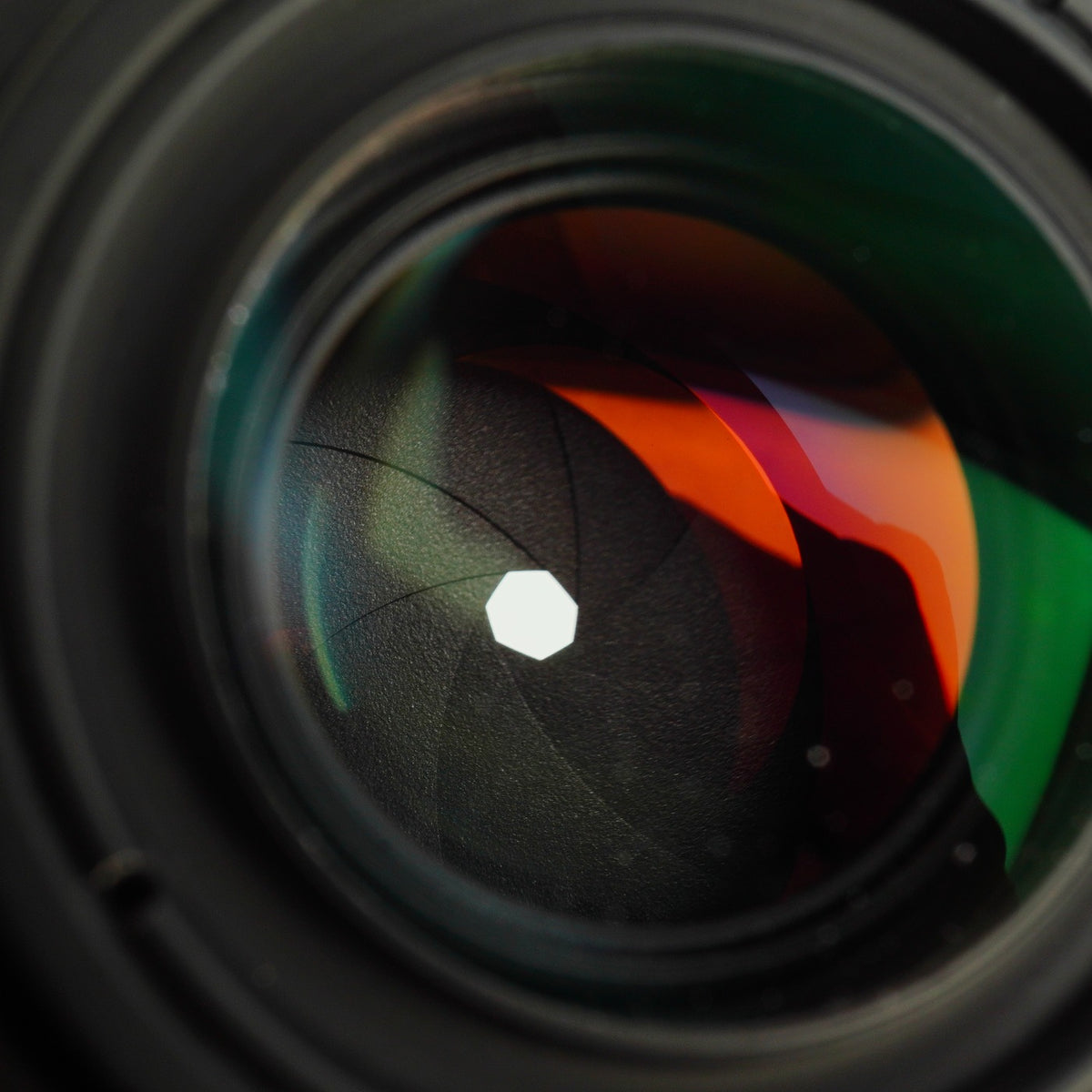 Nikon Ai Nikkor 28mm F/2.8 単焦点レンズ