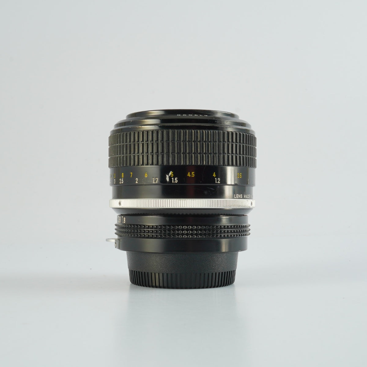Nikon 非Ai New Nikkor 85mm F/1.8 単焦点レンズ