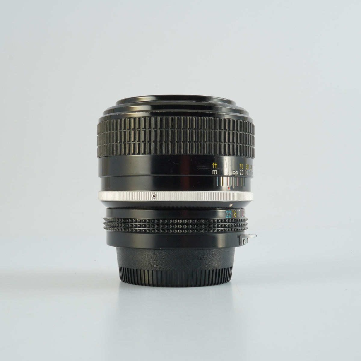 Nikon 非Ai New Nikkor 85mm F/1.8 単焦点レンズ