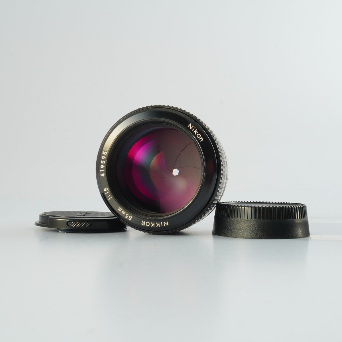 Nikon 非Ai New Nikkor 85mm F/1.8 単焦点レンズ