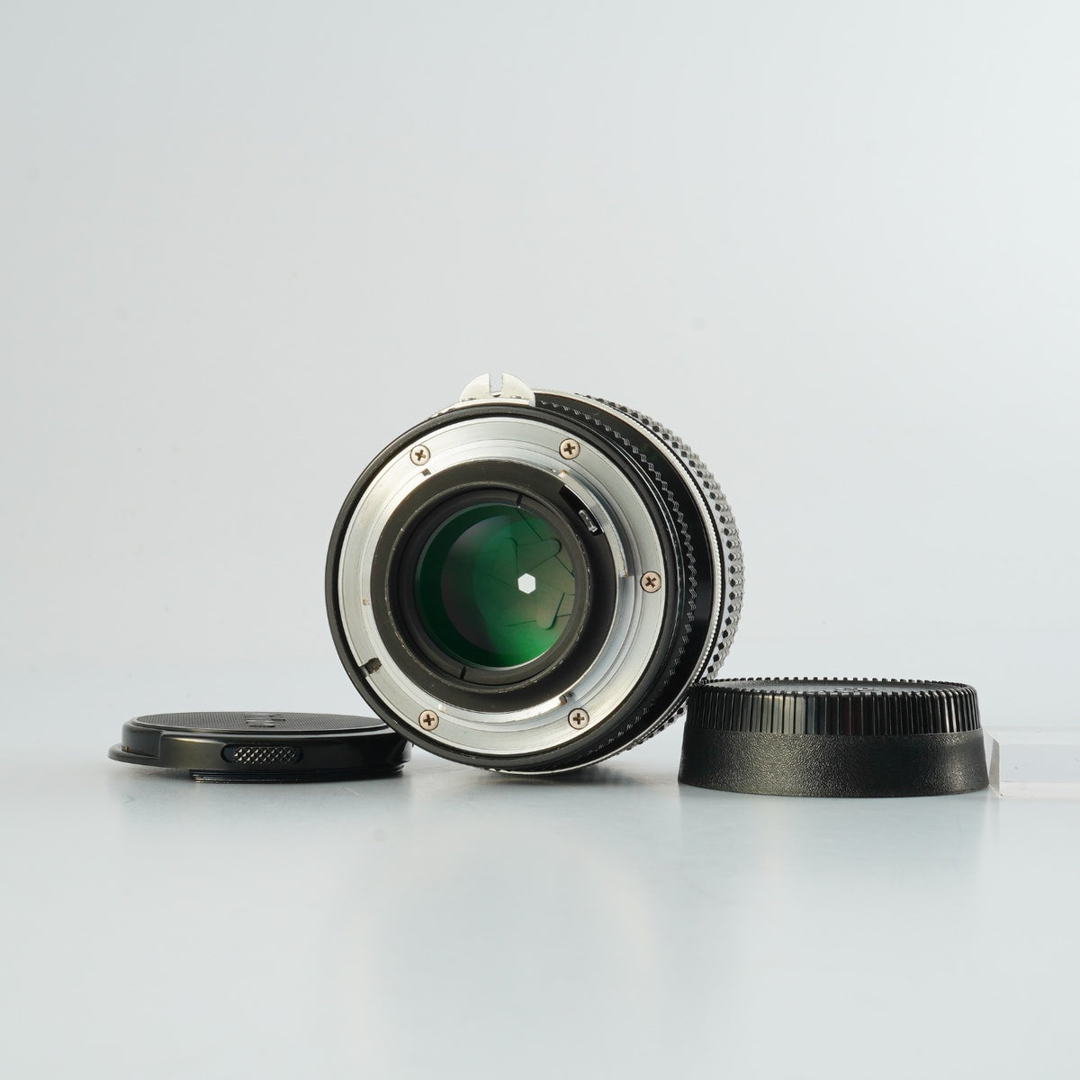 Nikon 非Ai New Nikkor 85mm F/1.8 単焦点レンズ