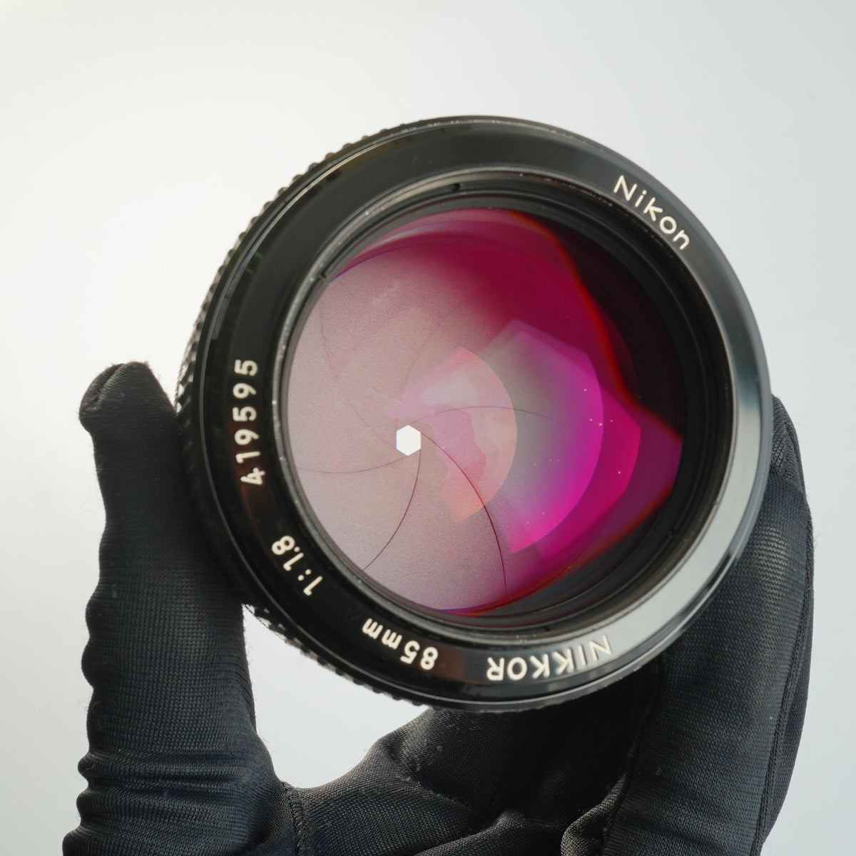 Nikon 非Ai New Nikkor 85mm F/1.8 単焦点レンズ