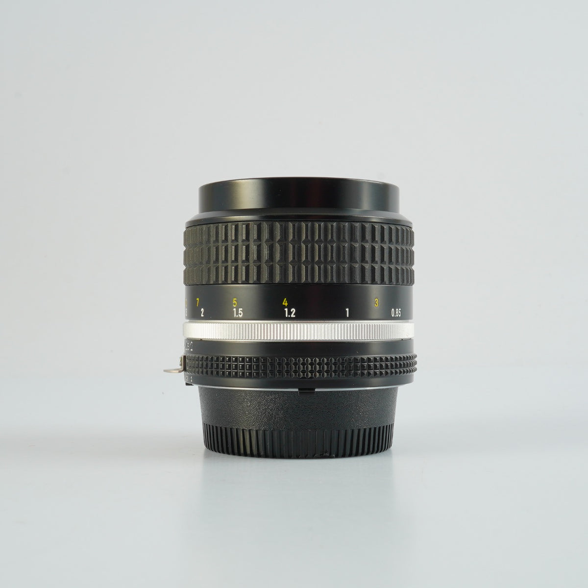 【Serviced】 Nikon Ai-S NIKKOR 85mm F/2 単焦点レンズ