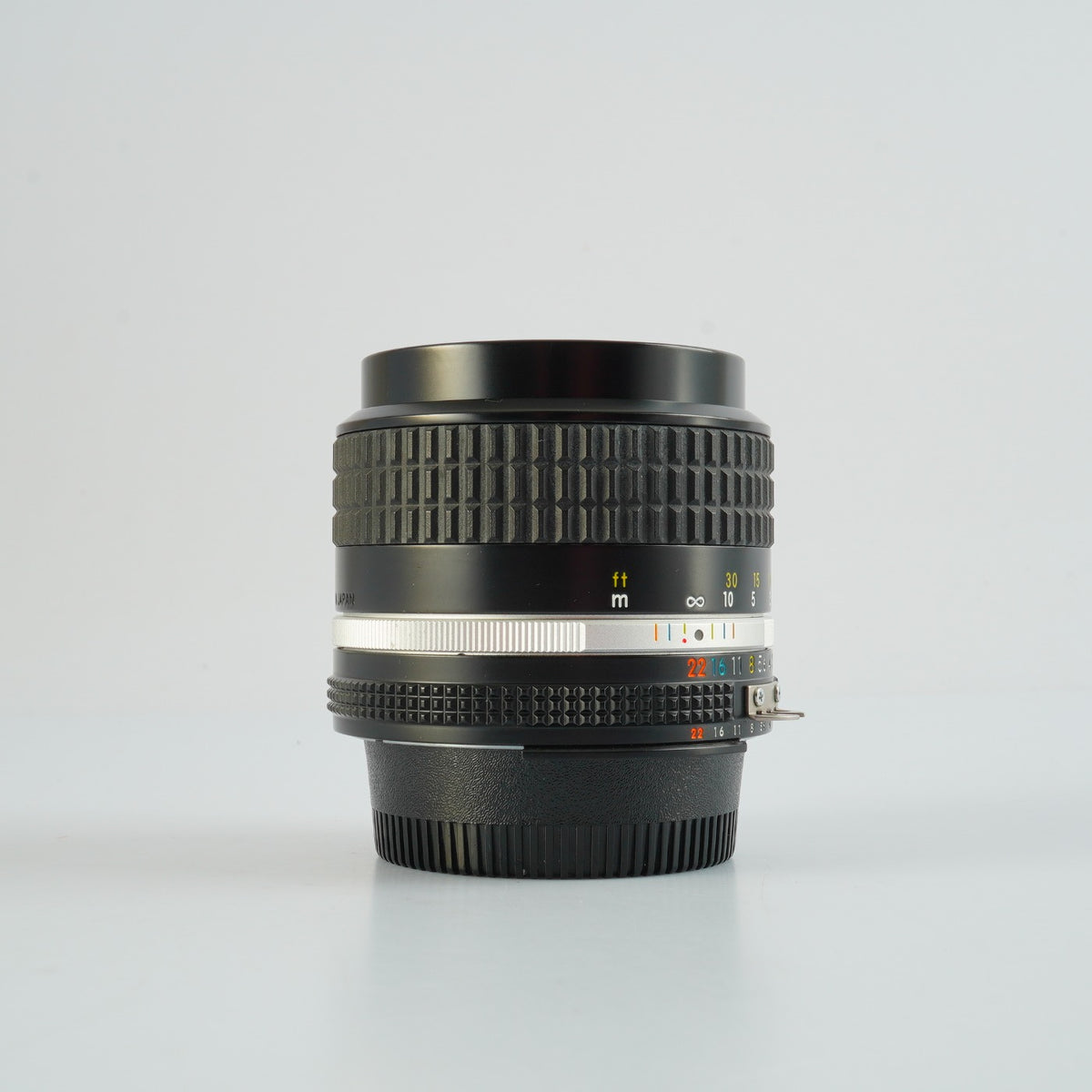 【Serviced】 Nikon Ai-S NIKKOR 85mm F/2 単焦点レンズ