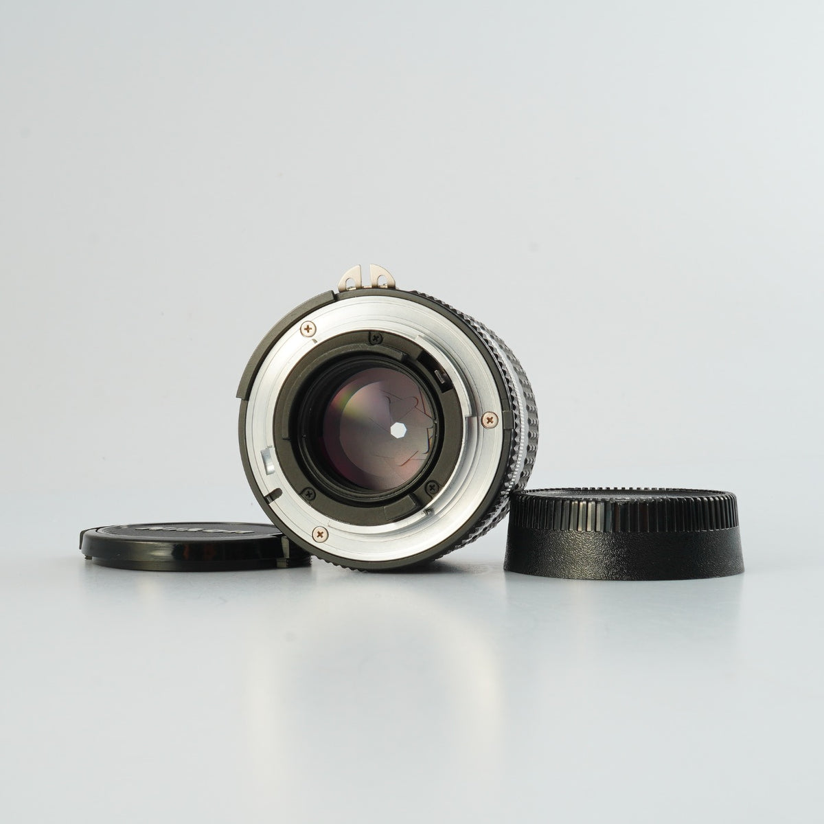 【Serviced】 Nikon Ai-S NIKKOR 85mm F/2 単焦点レンズ