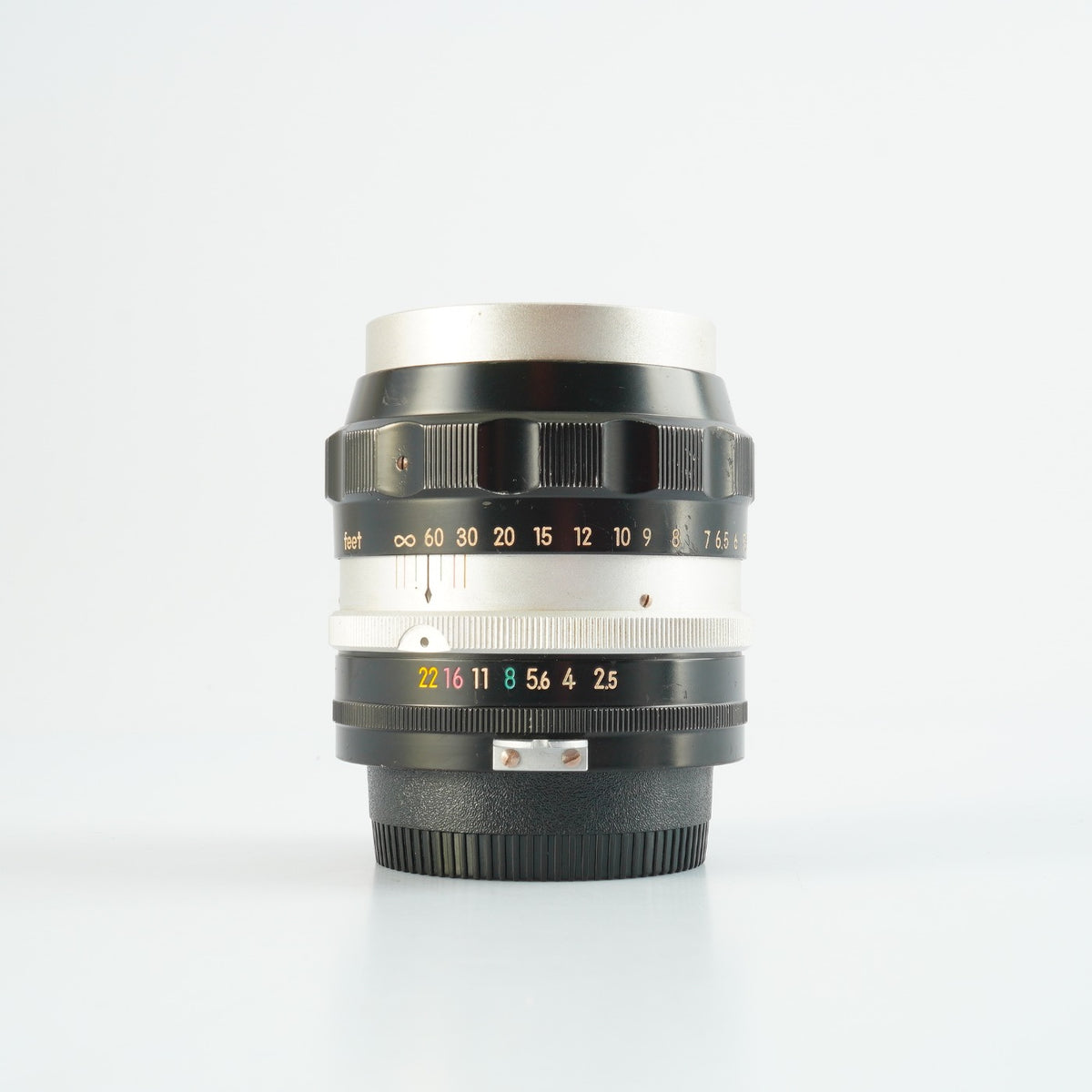 【Serviced】 Nikon 非Ai NIKKOR-P Auto 10.5cm 105mm F/2.5 単焦点レンズ