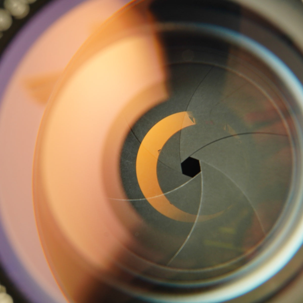 【Serviced】 Nikon 非Ai NIKKOR-P Auto 10.5cm 105mm F/2.5 単焦点レンズ