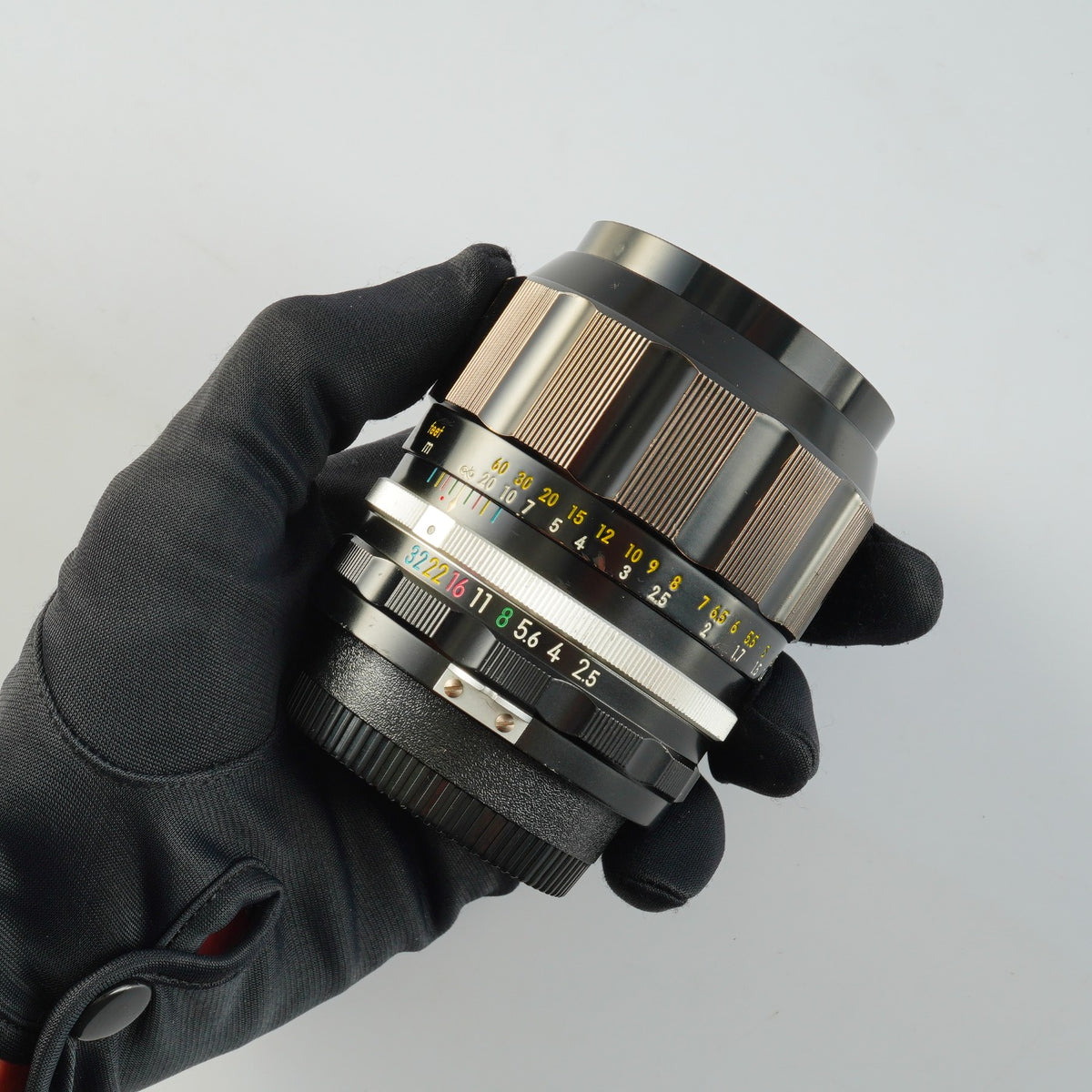 【Serviced】 Nikon 非Ai NIKKOR-P Auto 105mm F/2.5 単焦点レンズ