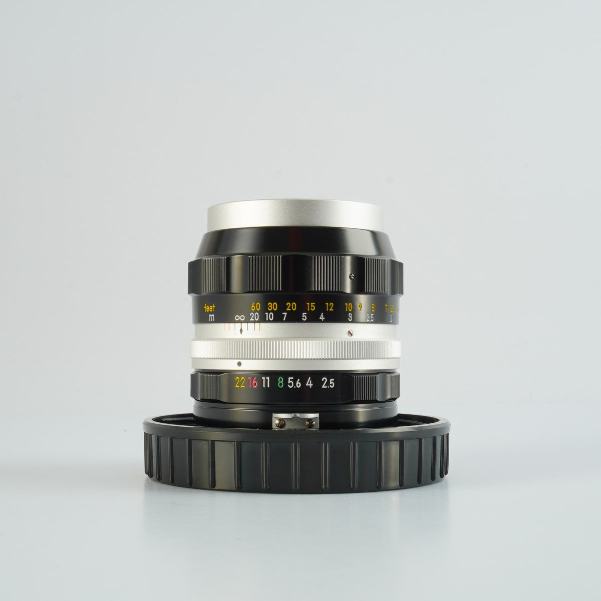【Serviced】 Nikon 非Ai NIKKOR-P Auto 105mm F/2.5 単焦点レンズ