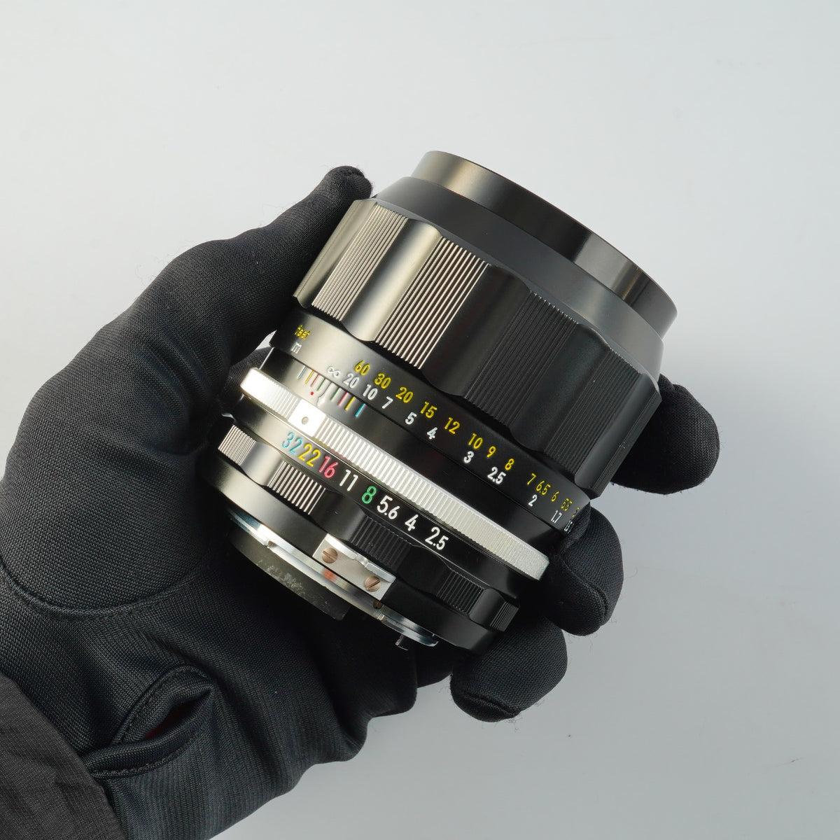 【Serviced】 Nikon 非Ai NIKKOR-P.C Auto 105mm F/2.5 単焦点レンズ