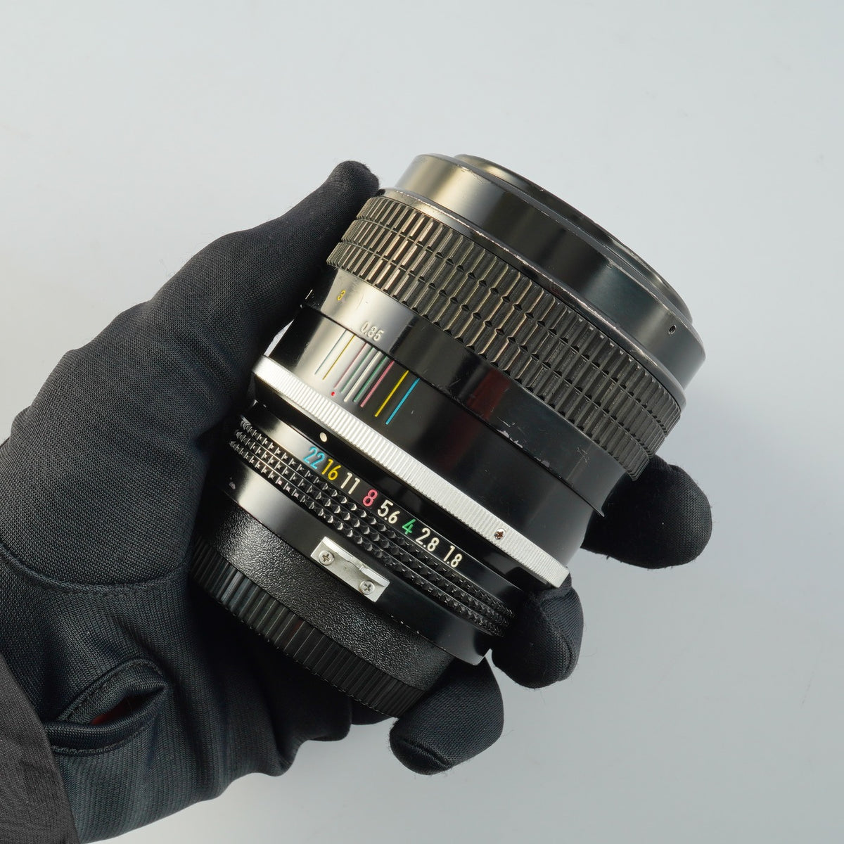 【Serviced】 Nikon 非Ai New Nikkor 85mm F/1.8 単焦点レンズ