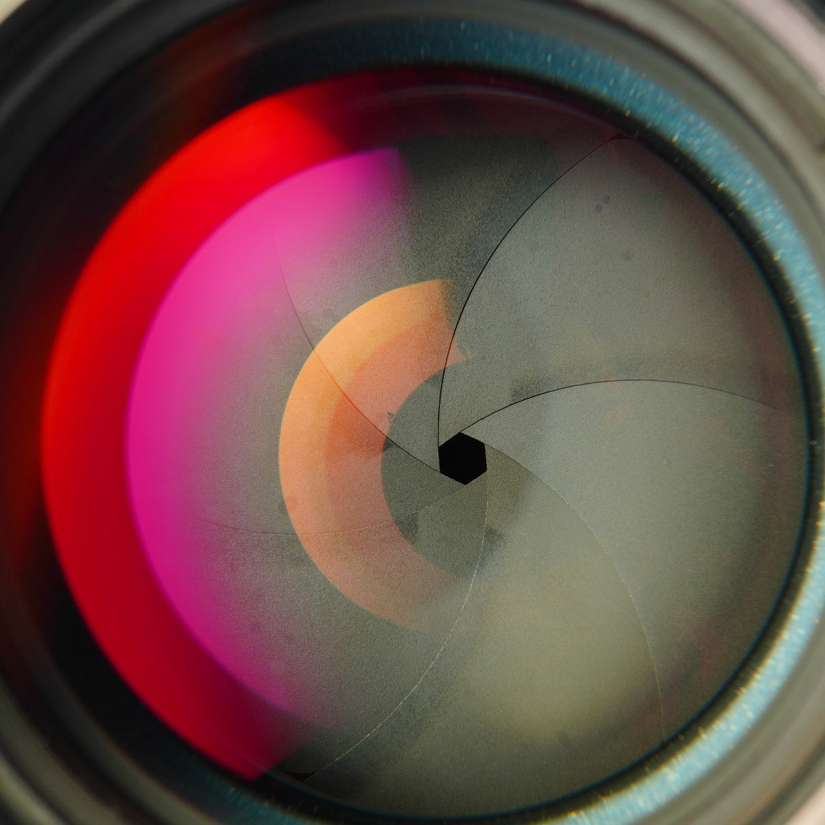 【Serviced】 Nikon 非Ai New Nikkor 85mm F/1.8 単焦点レンズ