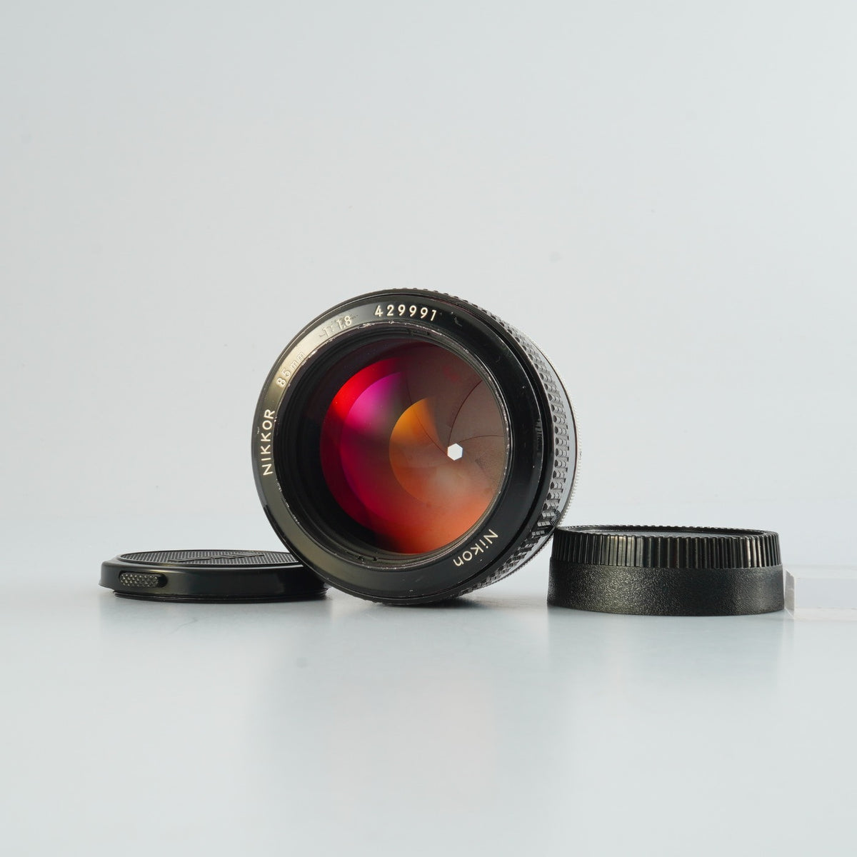 【Serviced】 Nikon 非Ai New Nikkor 85mm F/1.8 単焦点レンズ
