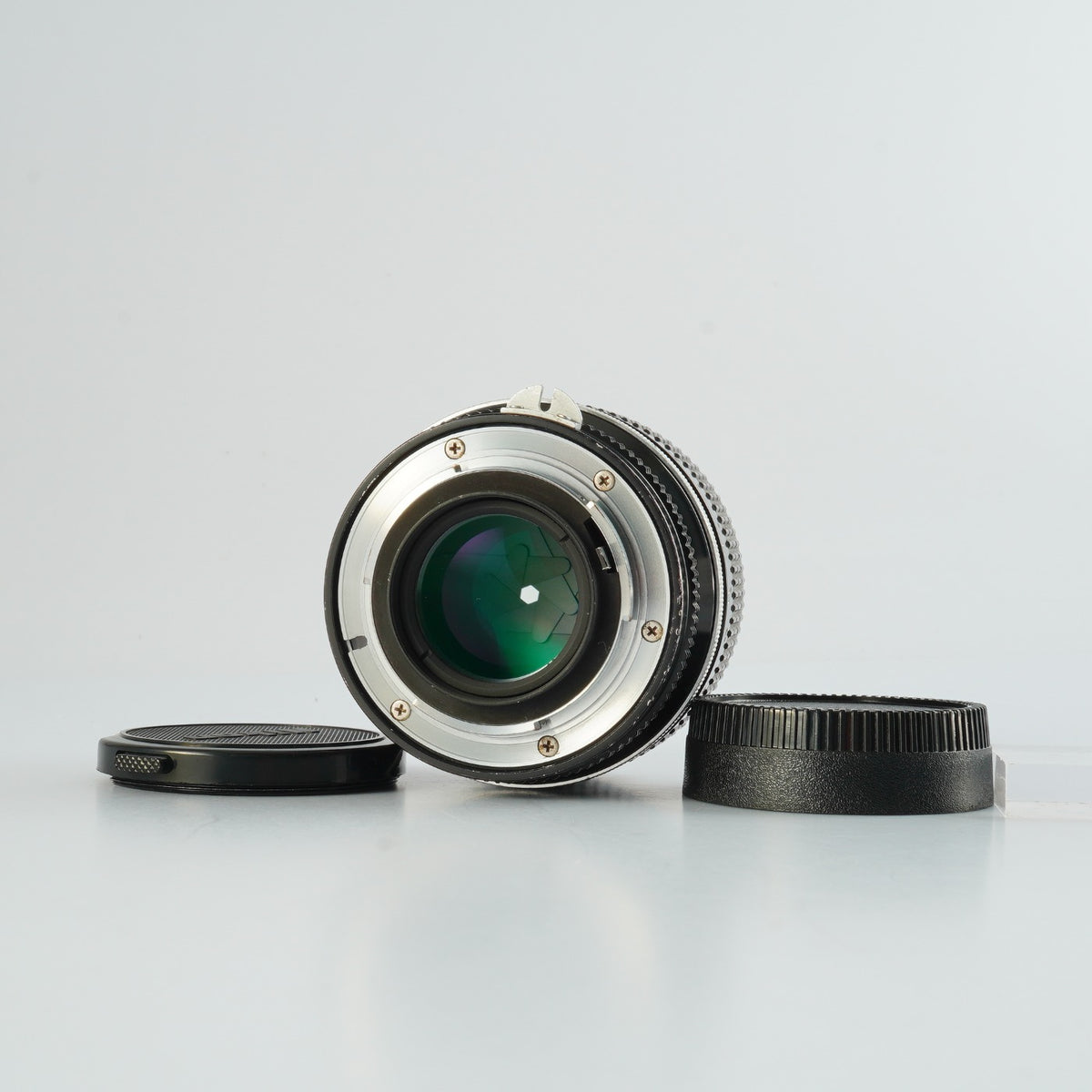 【Serviced】 Nikon 非Ai New Nikkor 85mm F/1.8 単焦点レンズ