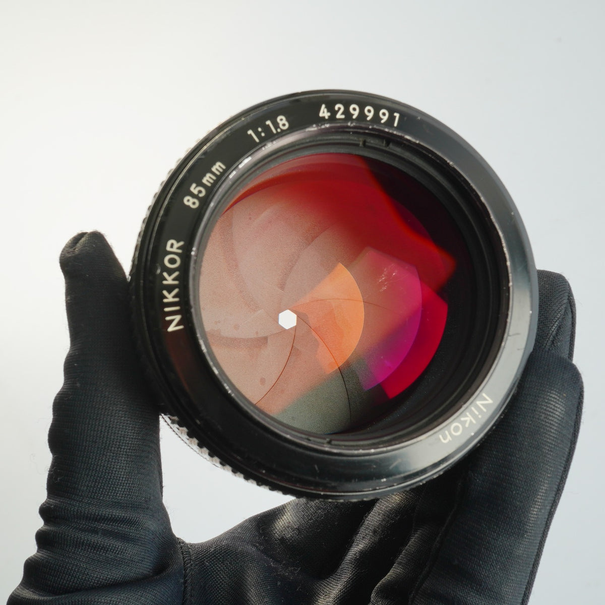 【Serviced】 Nikon 非Ai New Nikkor 85mm F/1.8 単焦点レンズ