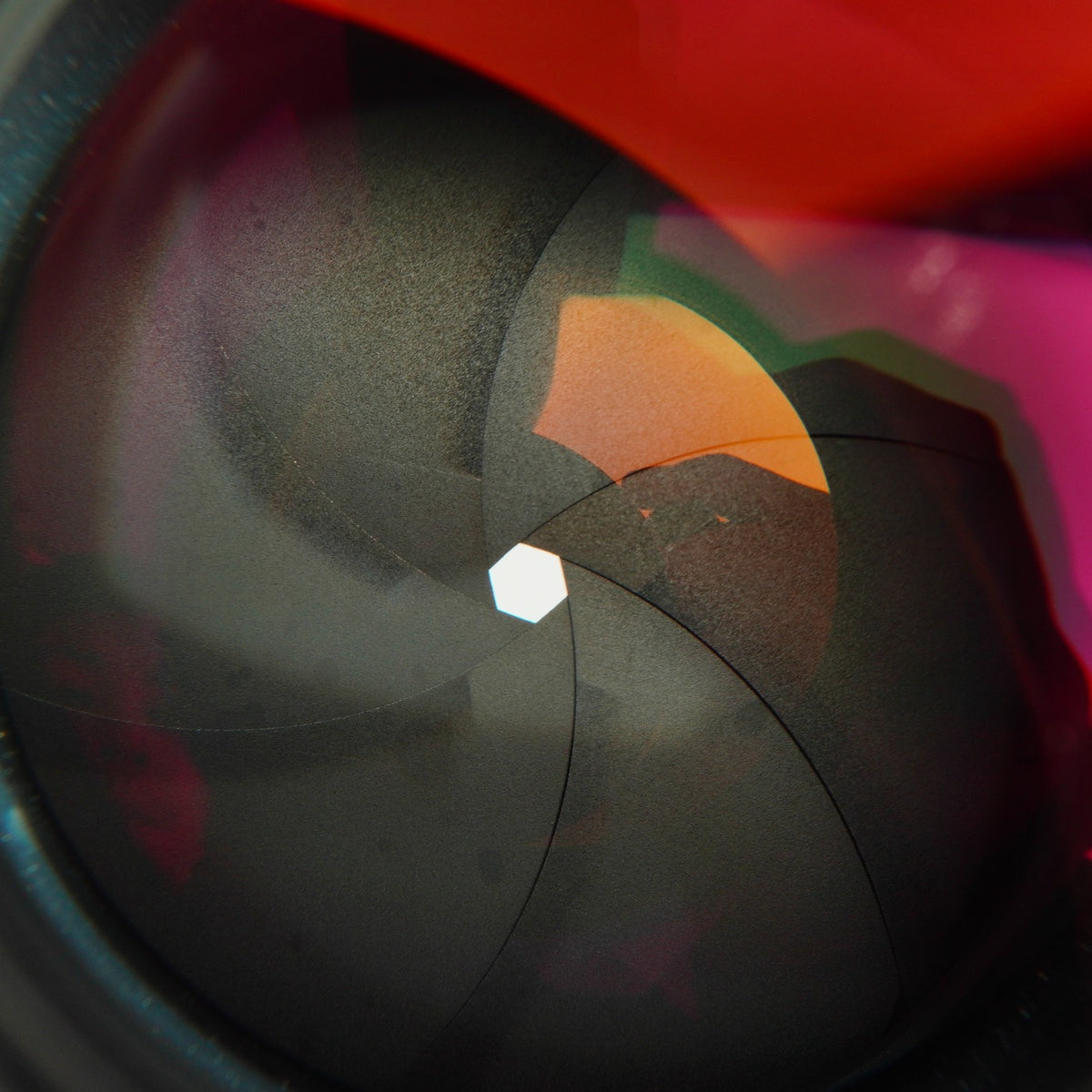 【Serviced】 Nikon 非Ai New Nikkor 85mm F/1.8 単焦点レンズ