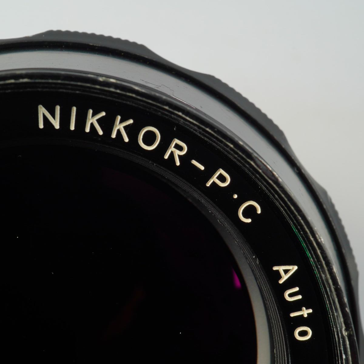 【Overhauled】 Nikon Ai改 NIKKOR-P.C Auto 105mm F/2.5 単焦点レンズ