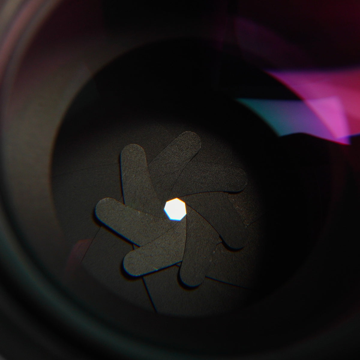 【Overhauled】 Nikon Ai改 NIKKOR-P.C Auto 105mm F/2.5 単焦点レンズ