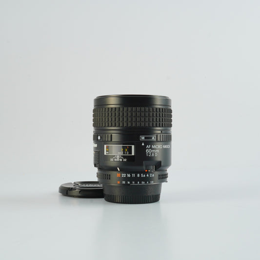 Nikon AF MICRO NIKKOR 60mm F/2.8 D 単焦点レンズ