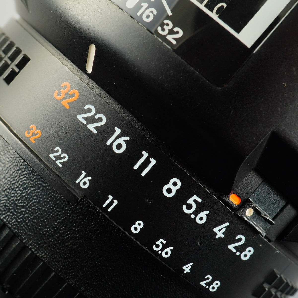 Nikon AF MICRO NIKKOR 60mm F/2.8 D 単焦点レンズ