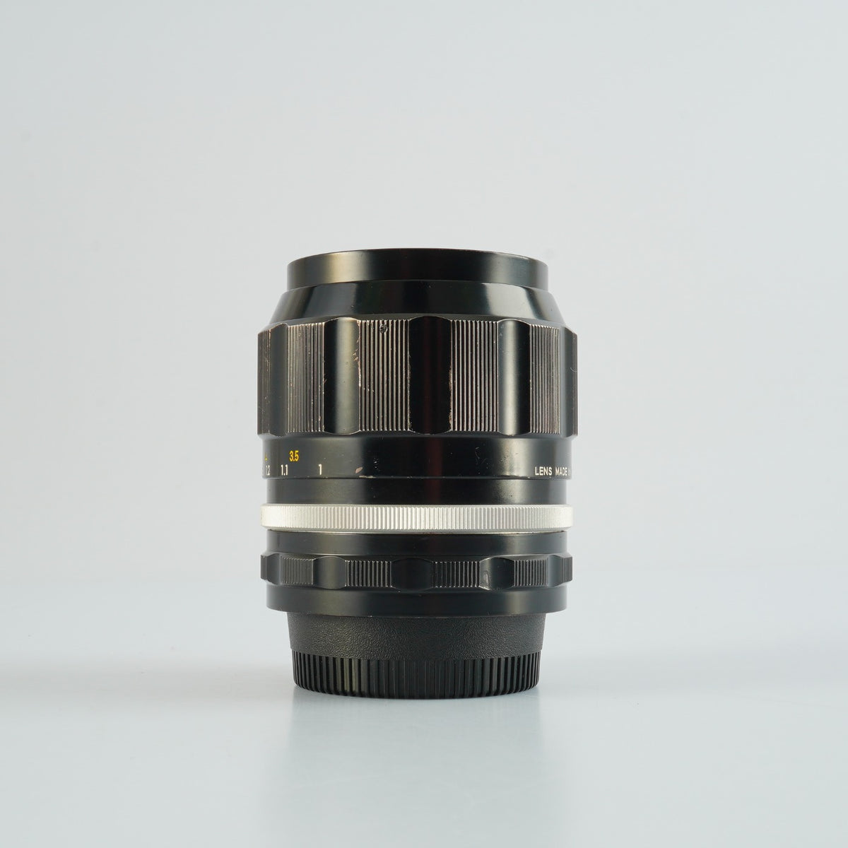 Nikon 非Ai NIKKOR-P Auto 105mm F/2.5 単焦点レンズ