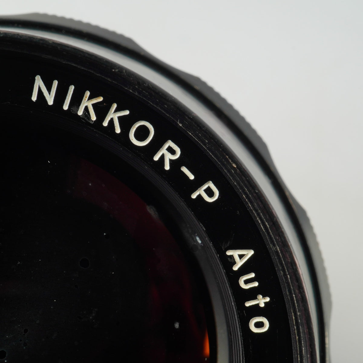 Nikon 非Ai NIKKOR-P Auto 105mm F/2.5 単焦点レンズ