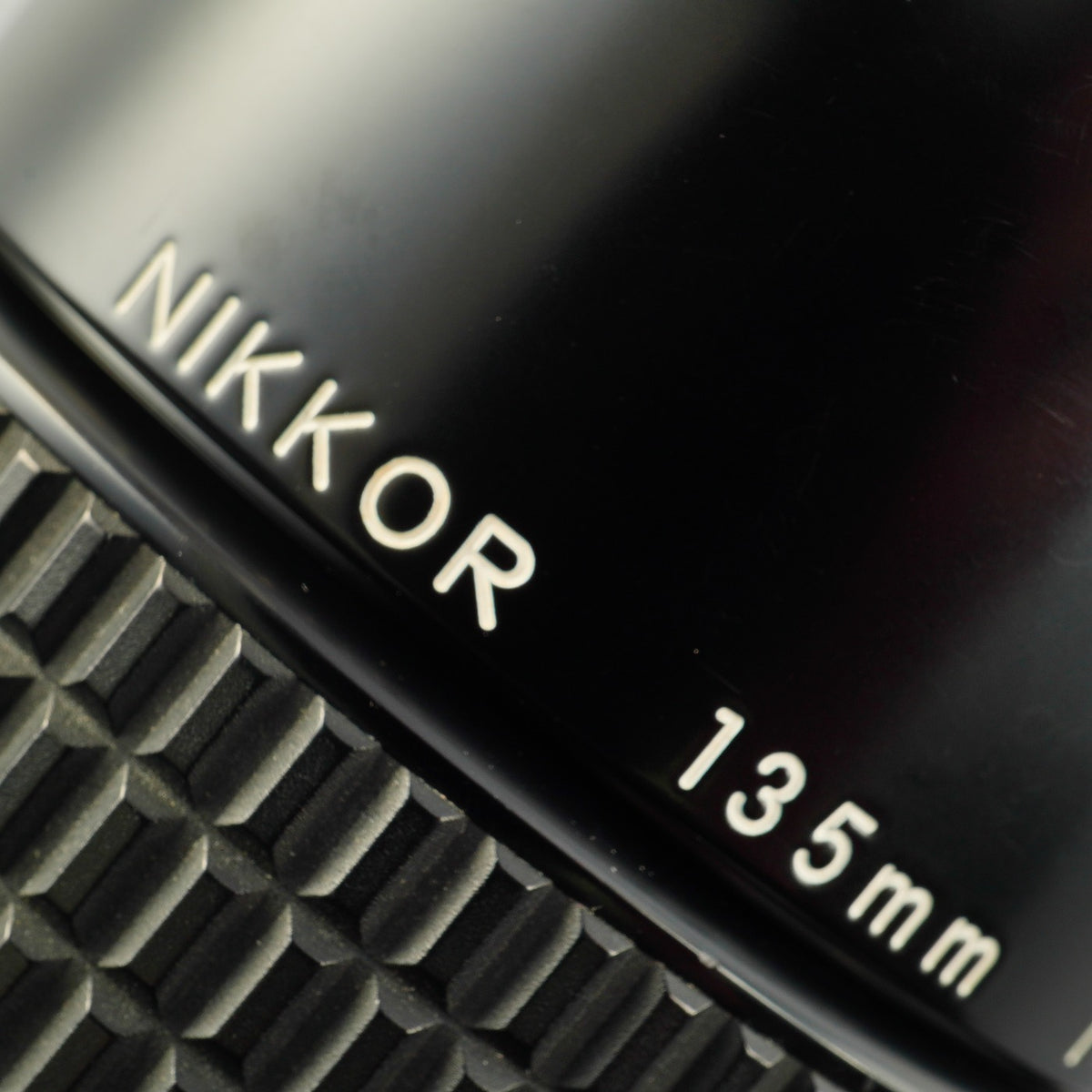 Nikon Ai NIKKOR 135mm F/2.8 単焦点レンズ