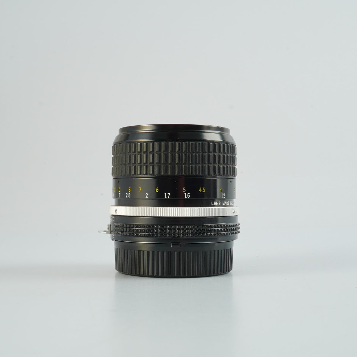 【Serviced】 Nikon Ai NIKKOR 85mm F/2 単焦点レンズ