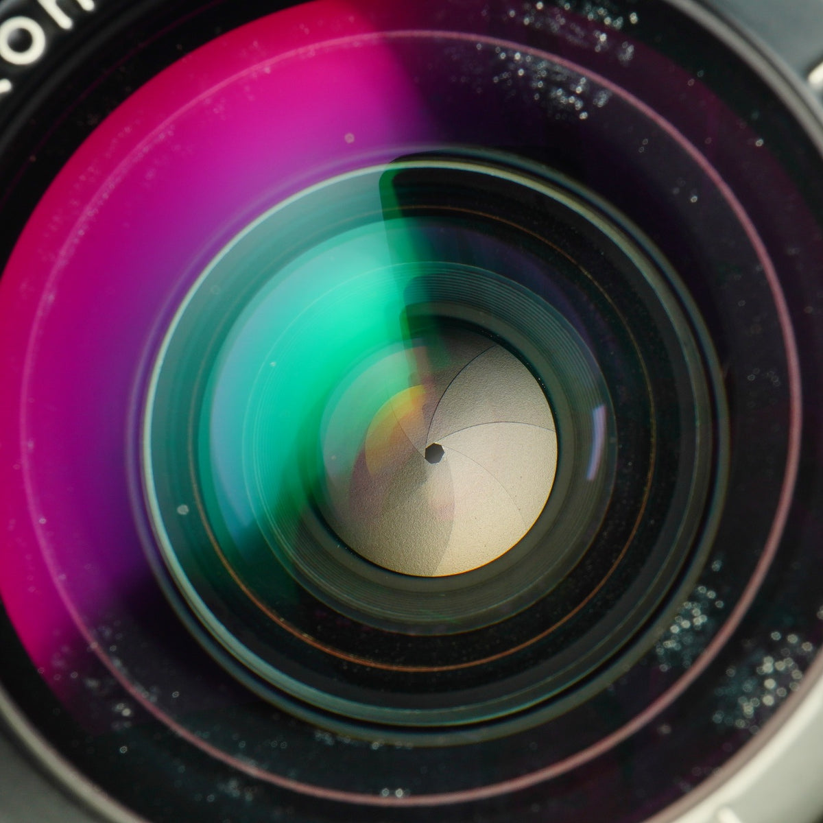 【Overhauled】 Nikon Ai-S NIKKOR 28mm F/2 単焦点レンズ