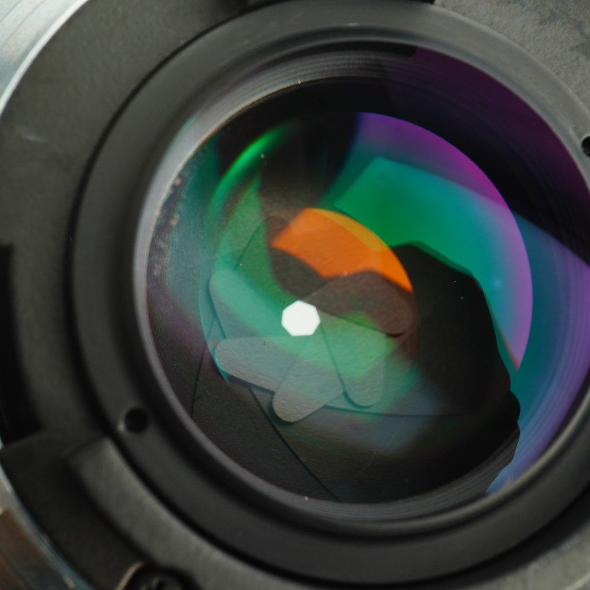 【Overhauled】 Nikon Ai-S NIKKOR 28mm F/2 単焦点レンズ