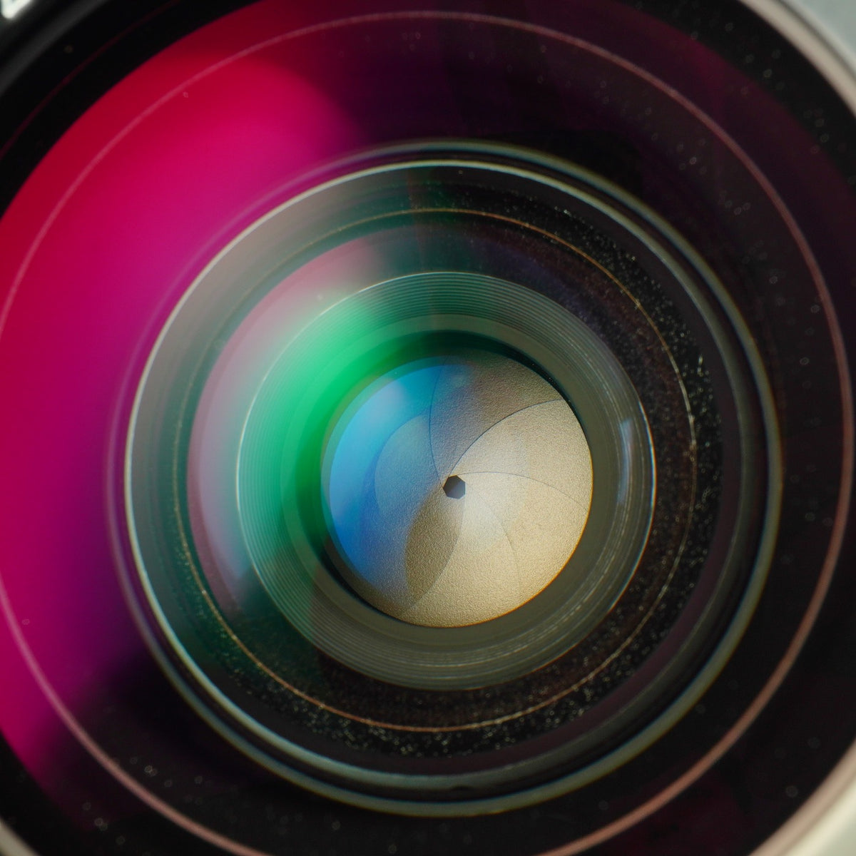 【Serviced】 Nikon Ai-S NIKKOR 28mm F/2 単焦点レンズ