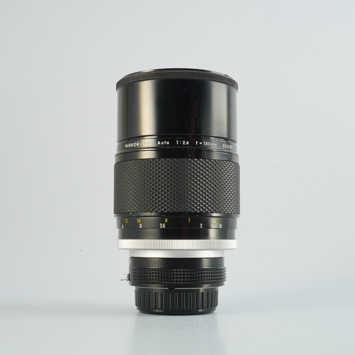 【Serviced】 Nikon Ai改 NIKKOR-P.C Auto 180mm F/2.8 単焦点レンズ