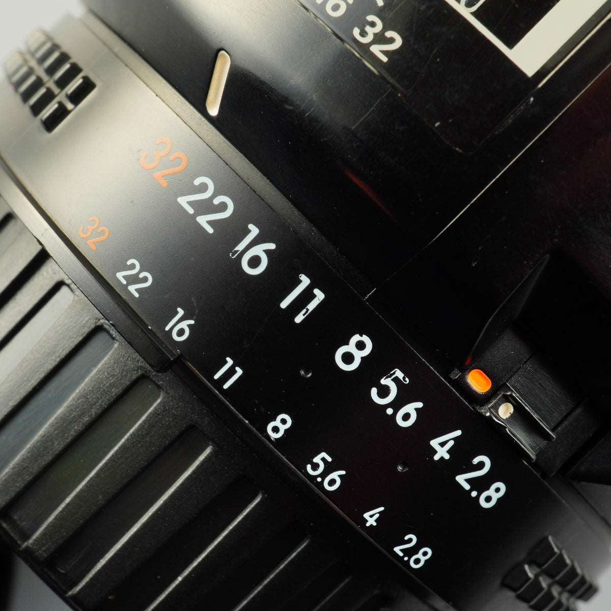 Nikon AF MICRO NIKKOR 60mm F/2.8 単焦点レンズ