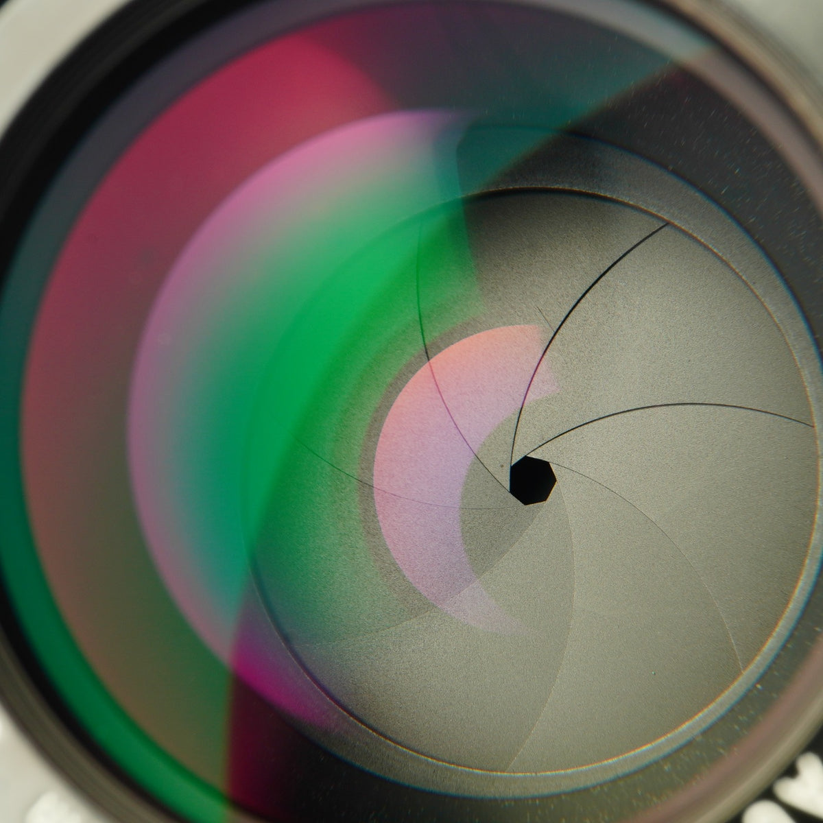 【Serviced】 Nikon Ai改 NIKKOR-P.C Auto 105mm F/2.5 単焦点レンズ