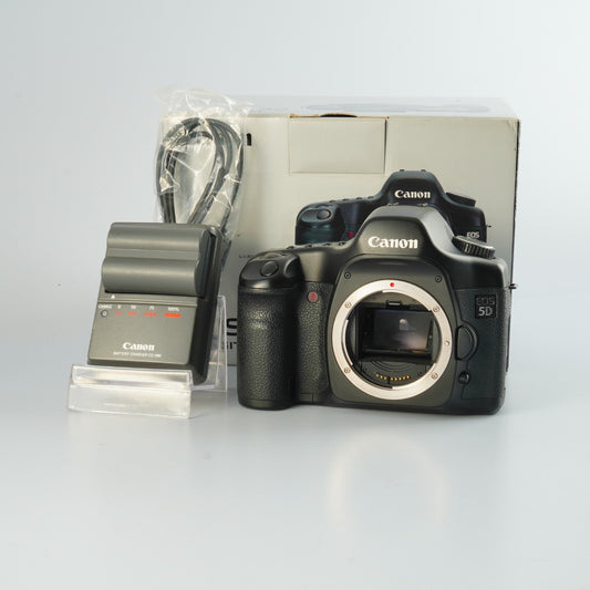 Canon EOS 5D デジタル一眼レフカメラ