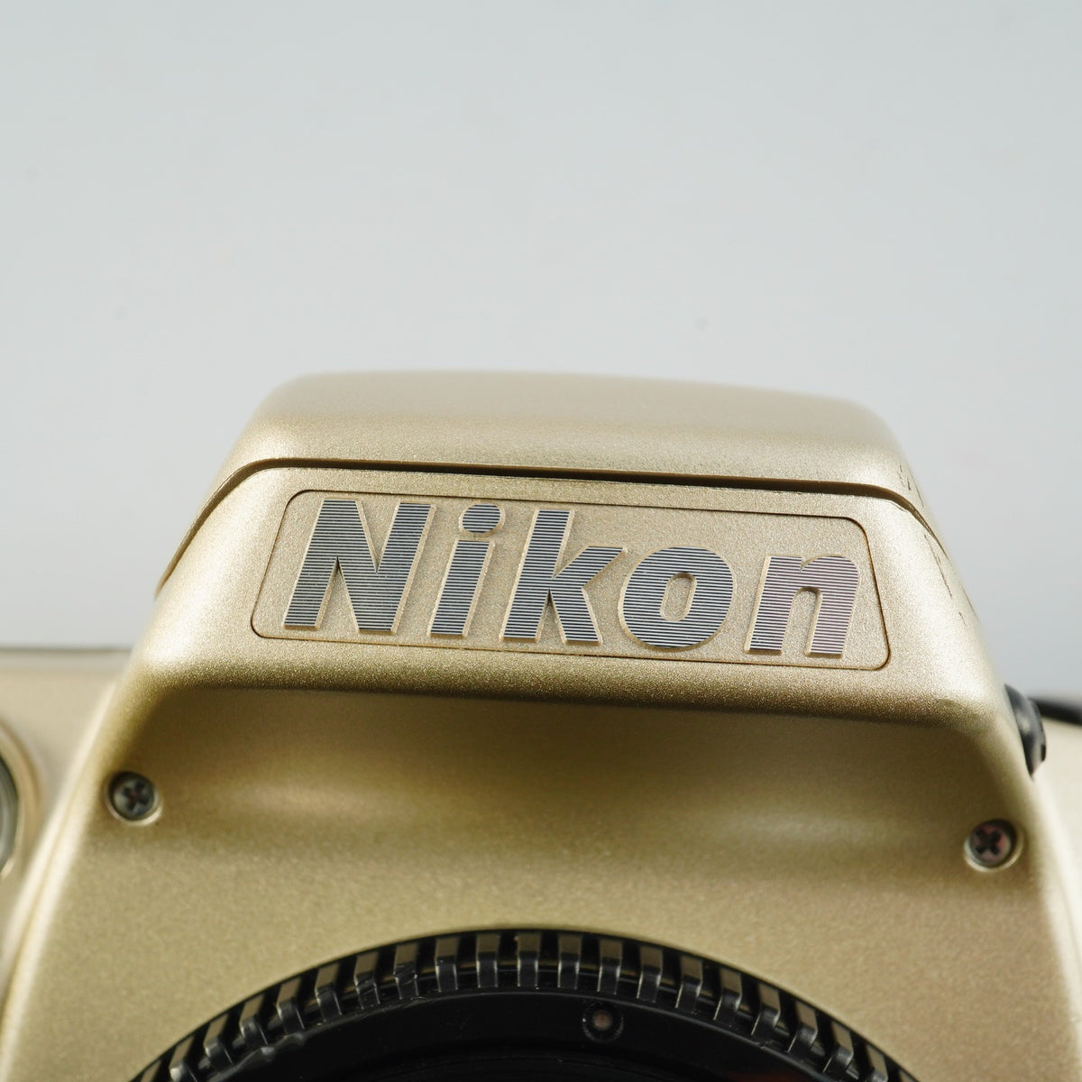 Nikon F60 (N60) + AF Nikkor 28-70mm F/3.5-4.5 AF フィルム一眼レフカメラ