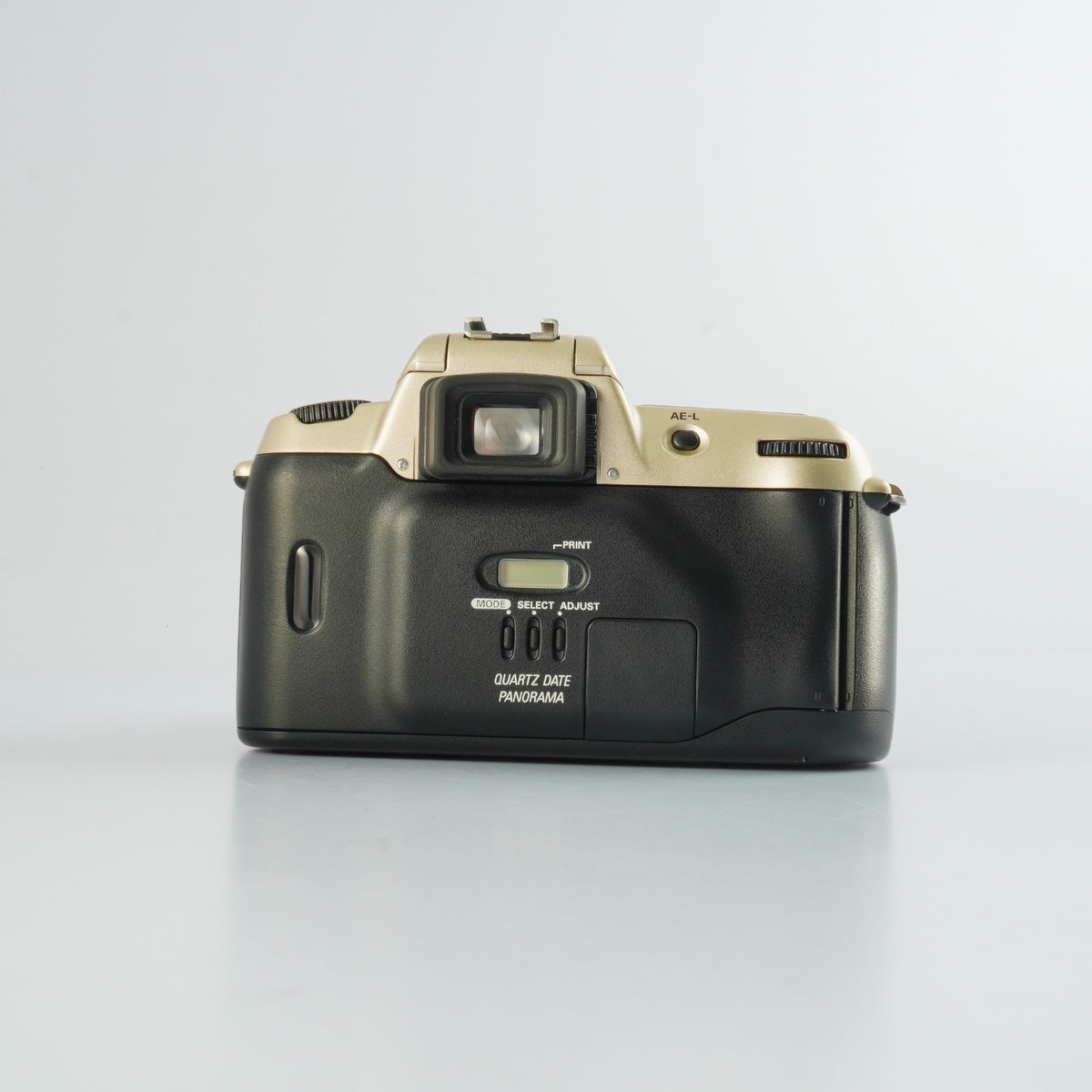 Nikon F60 (N60) + AF Nikkor 28-70mm F/3.5-4.5 AF フィルム一眼レフカメラ