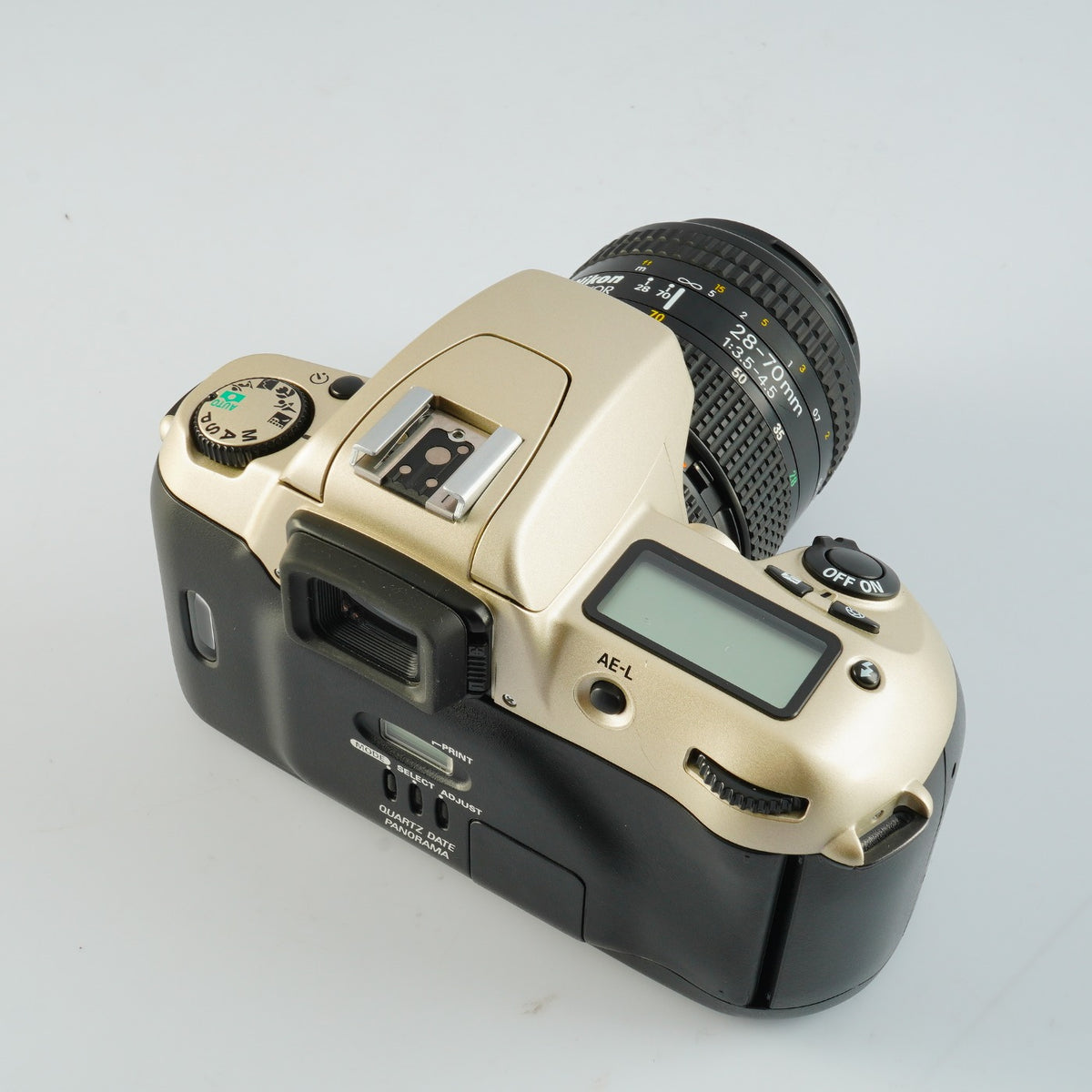 Nikon F60 (N60) + AF Nikkor 28-70mm F/3.5-4.5 AF フィルム一眼レフカメラ