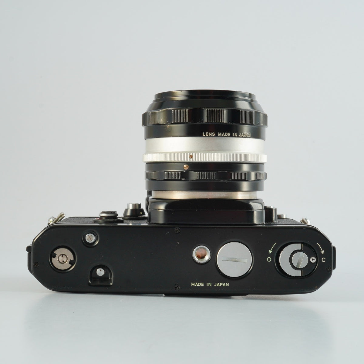 【Overhauled】 Nikon F2 Photomic DP-1 Black + 非Ai NIKKOR-S.C 50mm F/1.4 MF フィルム一眼レフカメラ