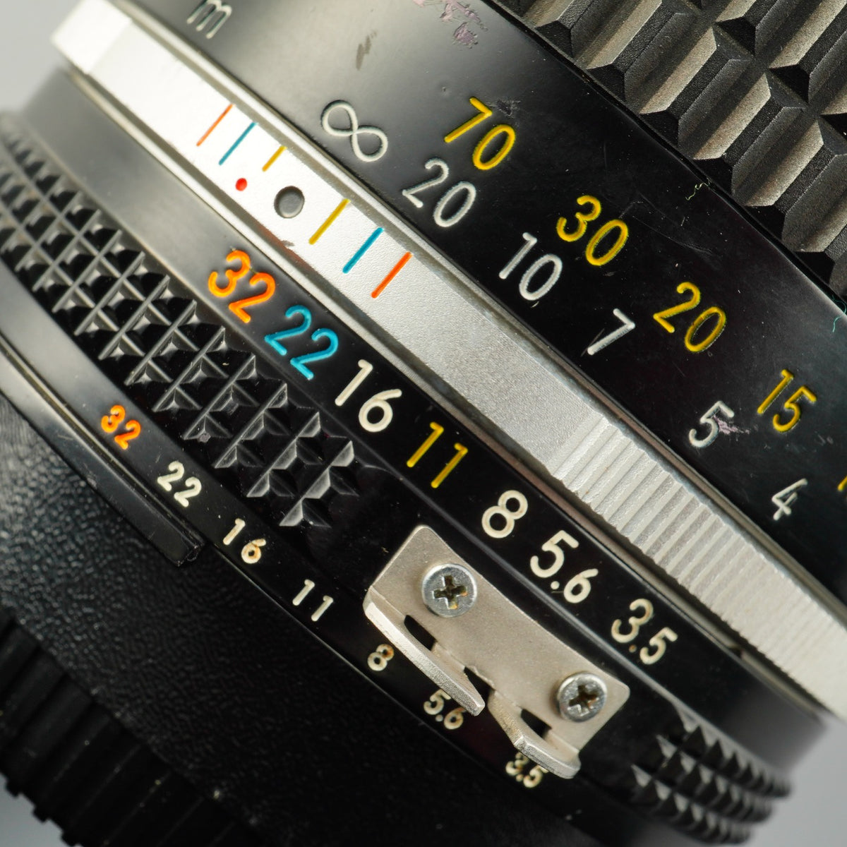 Nikon Ai-S NIKKOR 135mm F/3.5 単焦点レンズ