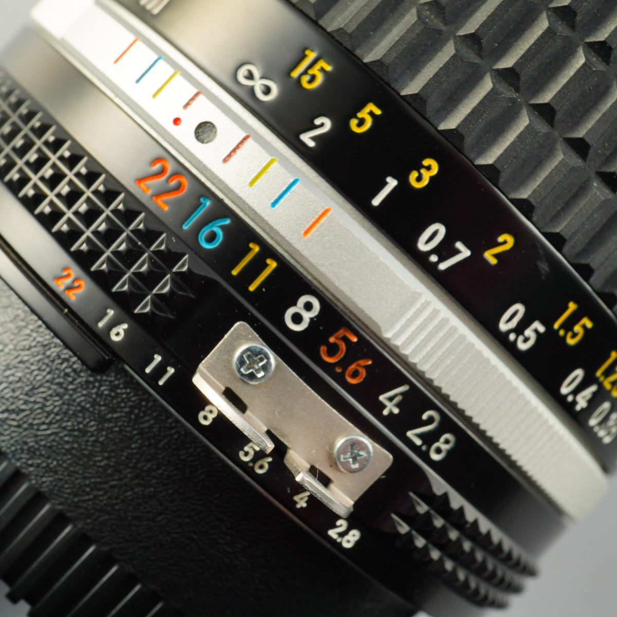 Nikon Ai-S NIKKOR 28mm F/2.8 単焦点レンズ
