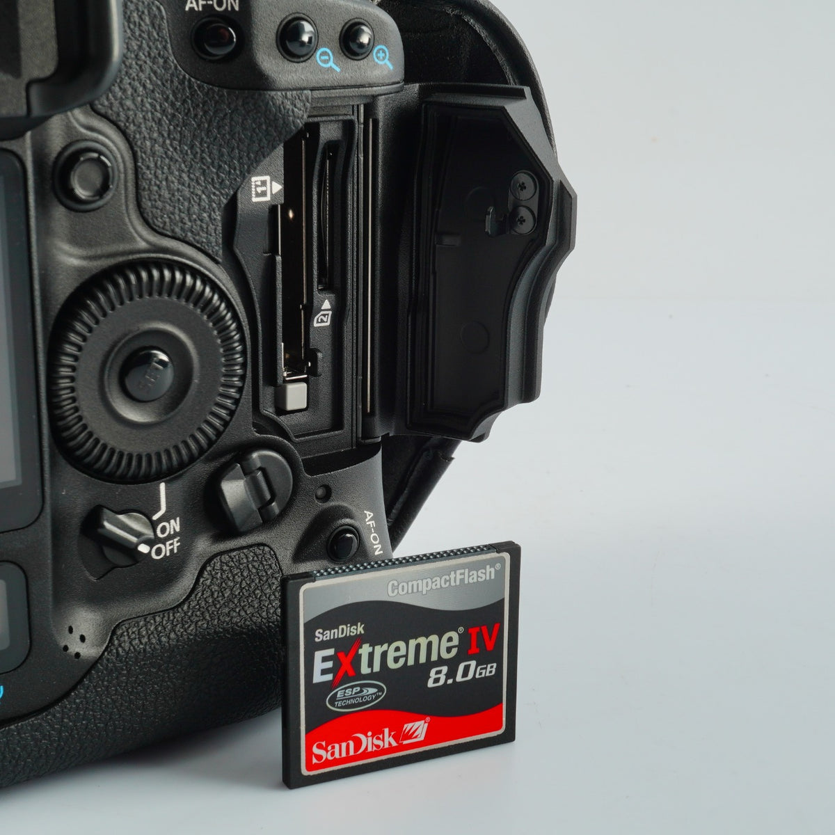 Canon EOS 1D Mark Ⅲ + CF 8GB コンパクトデジタルカメラ