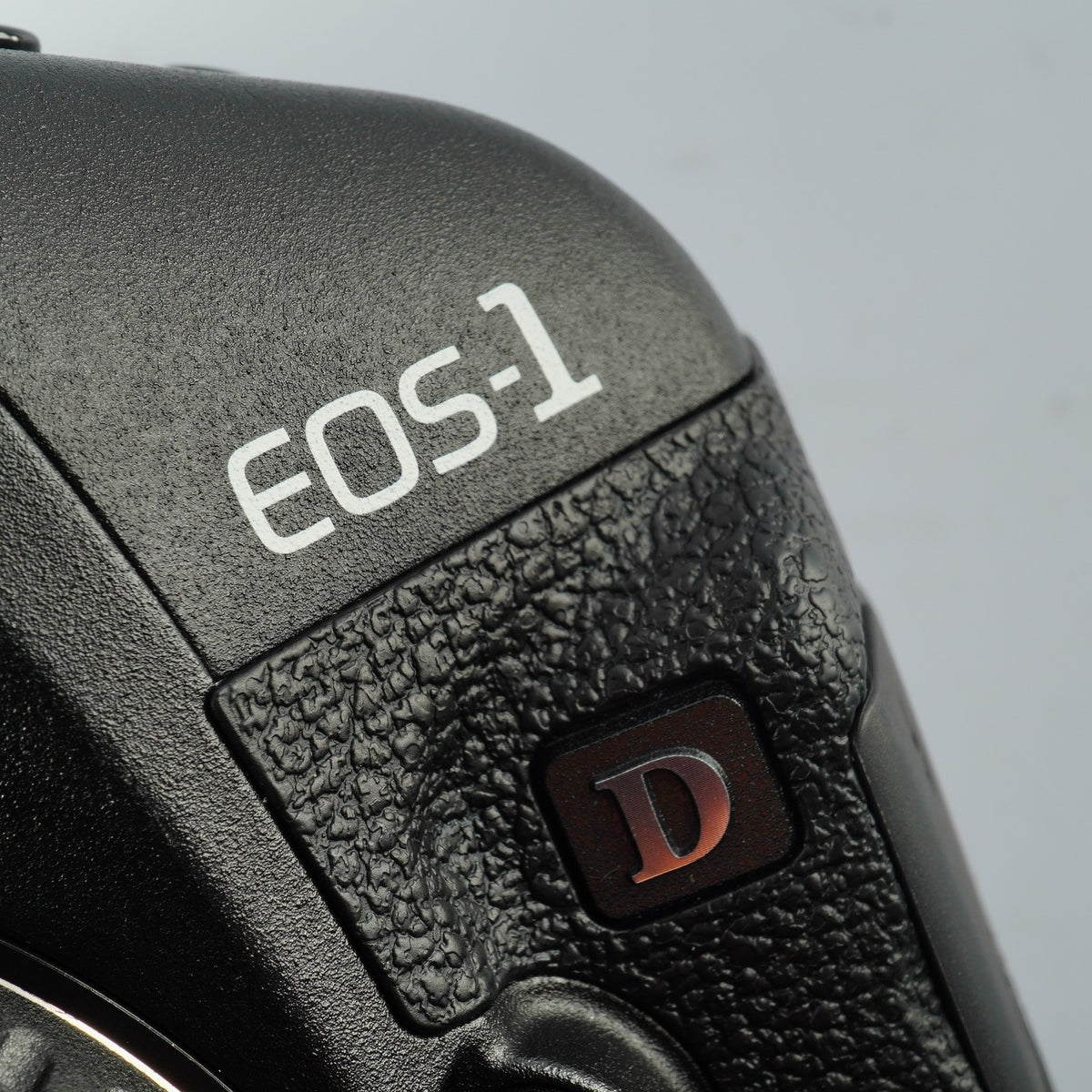 Canon EOS 1D Mark Ⅲ + CF 8GB コンパクトデジタルカメラ