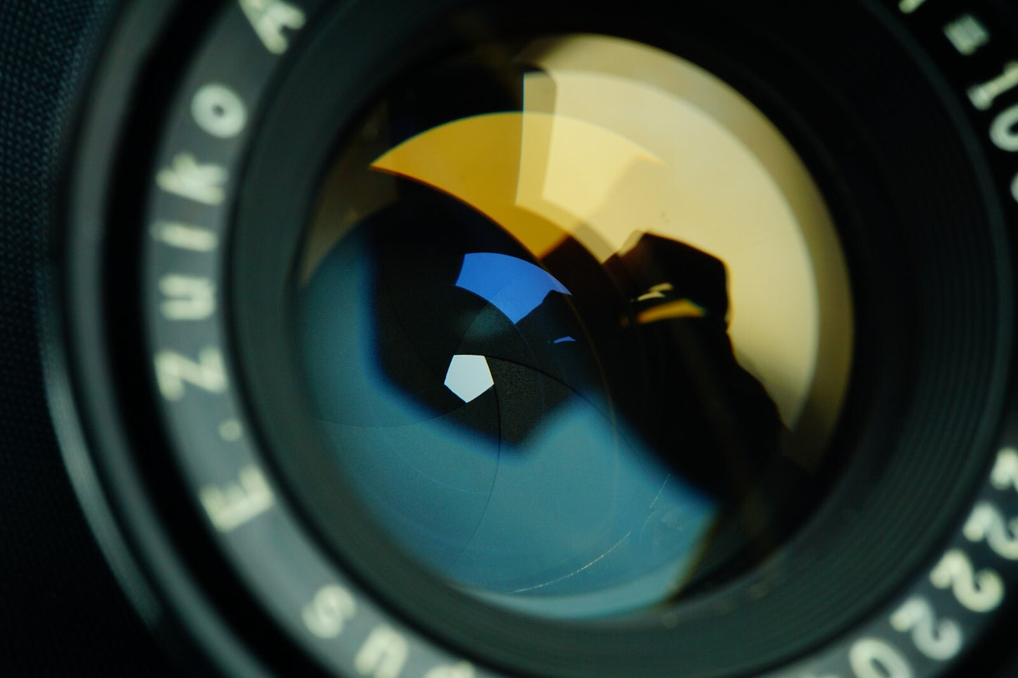 OLYMPUS E.ZUIKO AUTO T 100mm F/3.5  単焦点レンズ