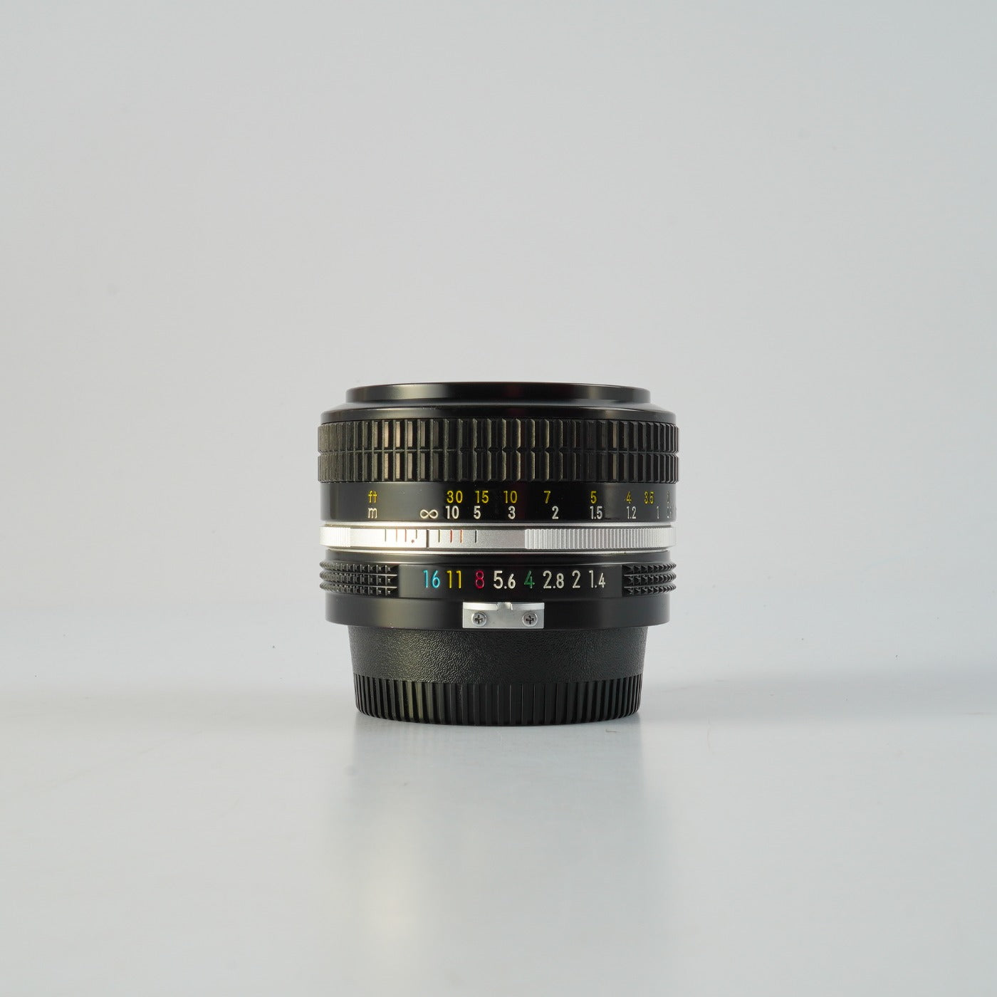 Nikon New Nikkor 50mm f/1.4 非Ai 単焦点レンズ